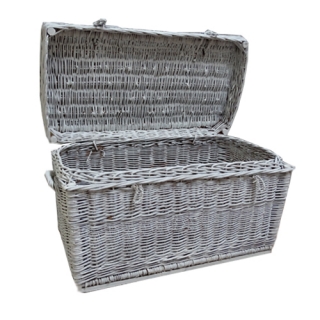 White wicker trunk