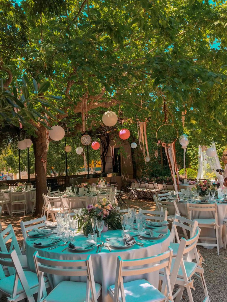 DECORACIÓN DE MESAS PARA CENAS DE VERANO AL AIRE LIBRE