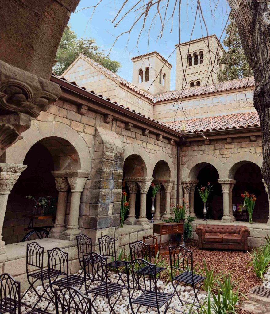 CEREMONIAS EN PRIMAVERA: ELEGANCIA Y FUNCIONALIDAD