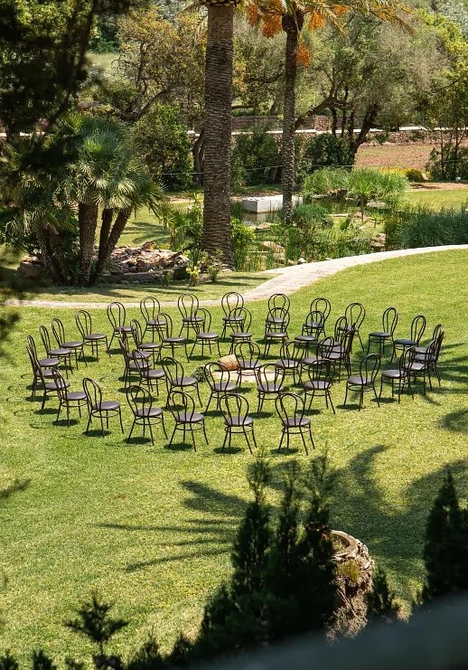 TENDENCIAS EN DECORACIÓN DE BODAS 2026: LO QUE VIENE Y CÓMO CONSEGUIRLO CON MATERIAL DE ALQUILER