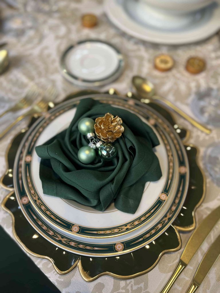 LA MESA DE NAVIDAD PERFECTA: DECORACIÓN, ARMONÍA Y DETALLES QUE MARCAN LA DIFERENCIA