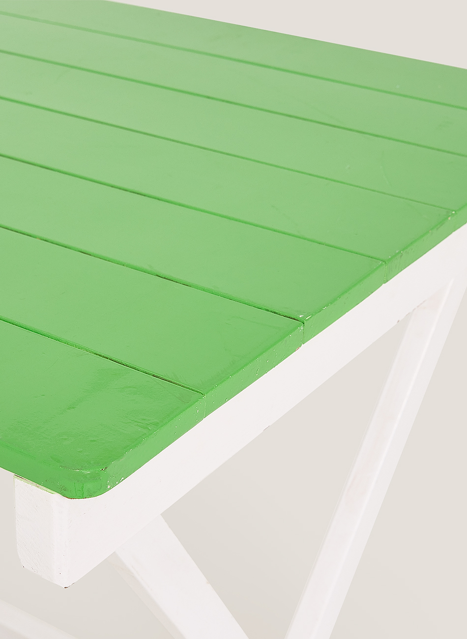 Mesa cuadrada madera pistacho