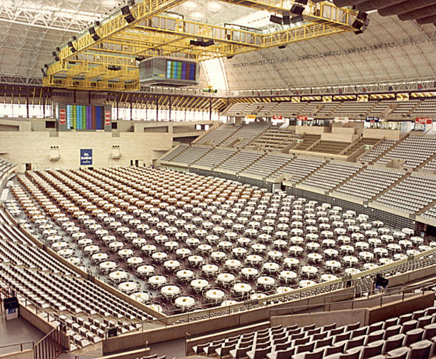 Macro banquete en el Palau Sant Jordi 1993