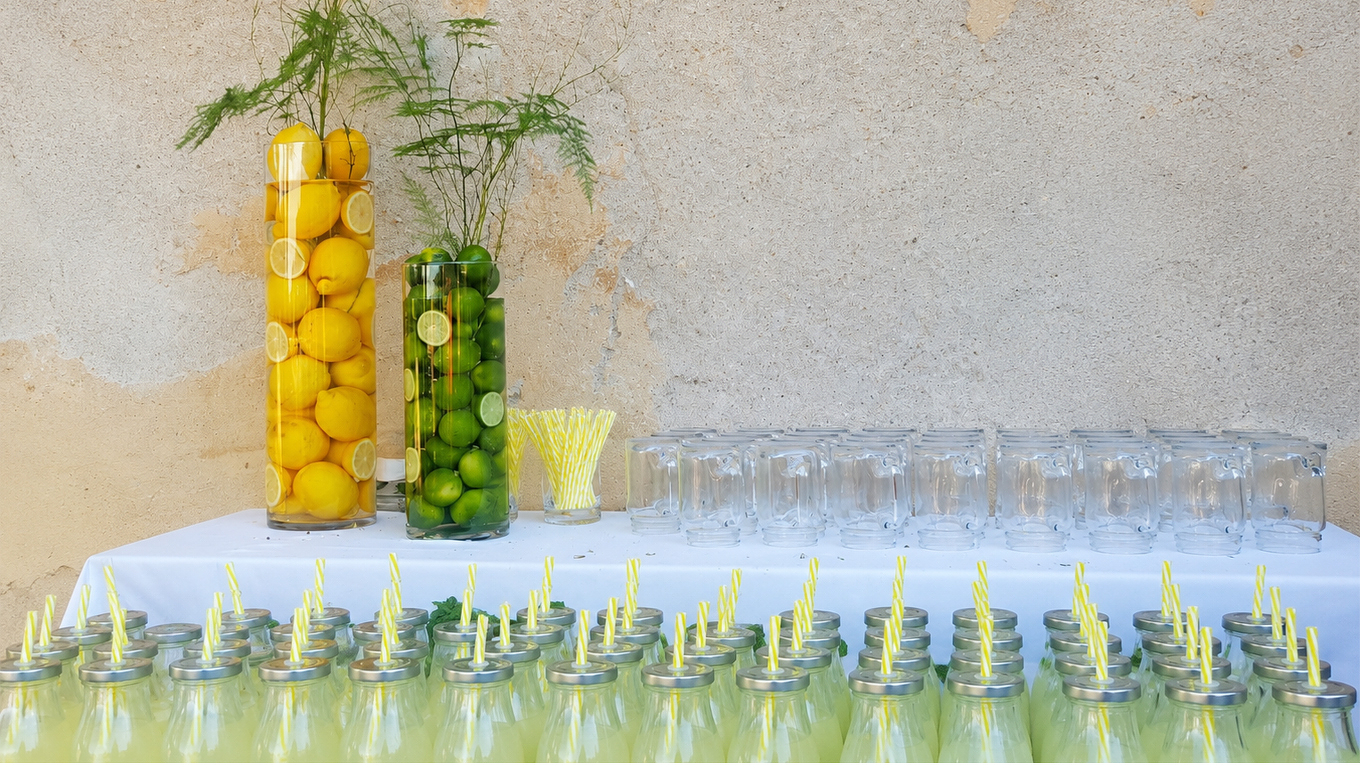 CÓMO SOBREVIVIR AL CALOR EN TU BODA AL AIRE LIBRE