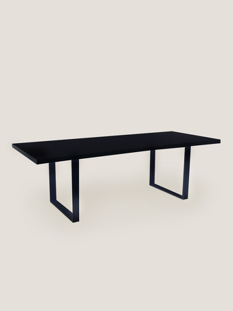 Mesa Line negra