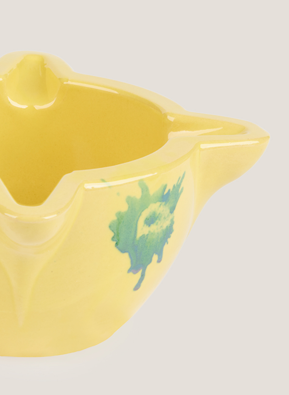 Mortero amarillo tradicional