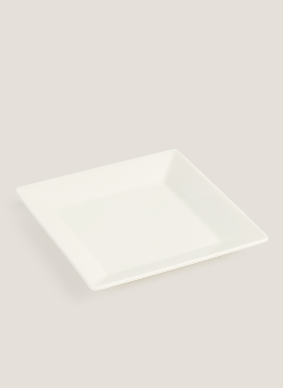 Small black, white and chocolate tokyo dish