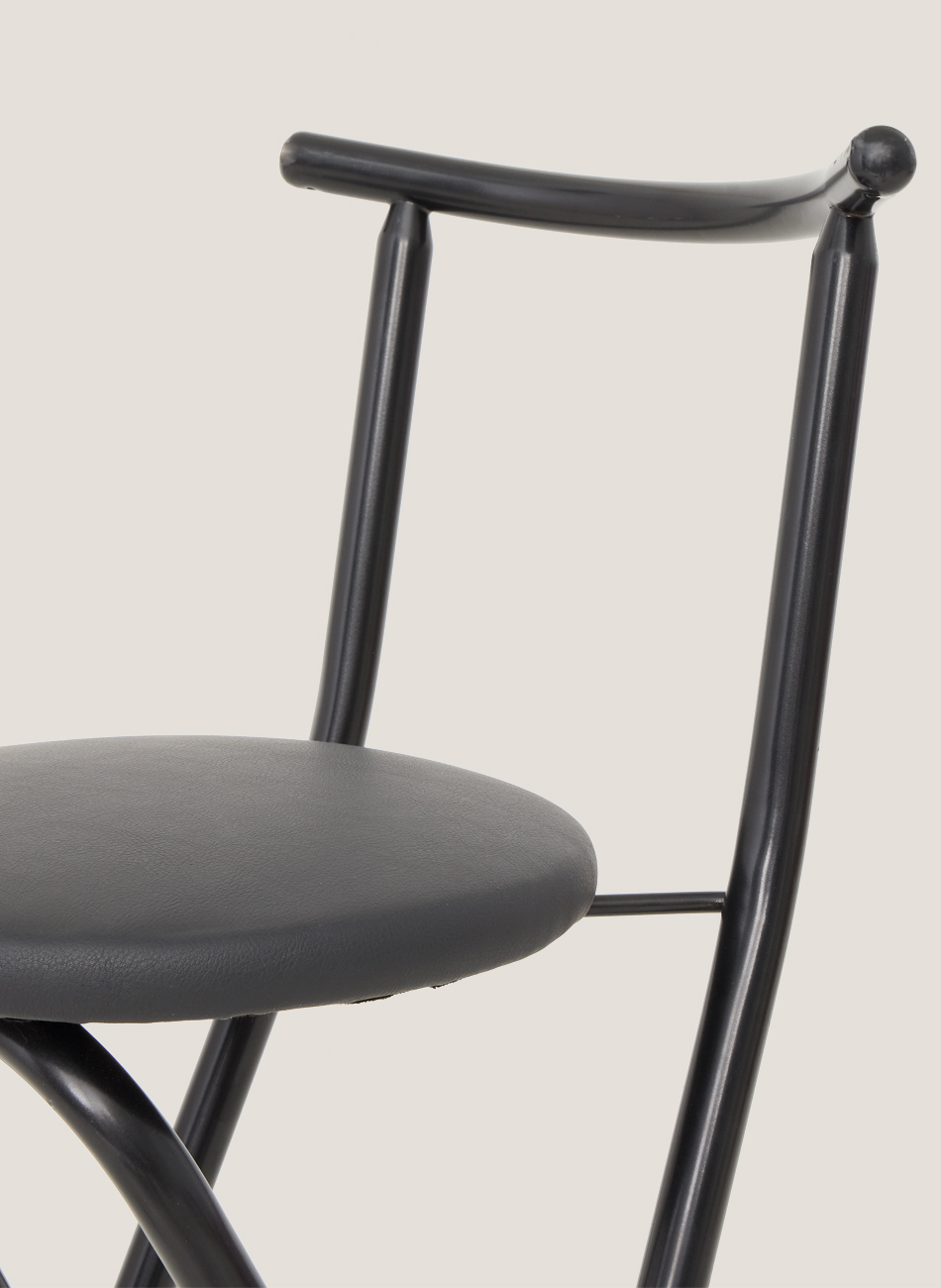 Taburete negro plegable